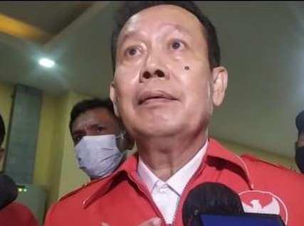 Terkait Konten Rasis, Ambroncius Nababan Penuhi Panggilan Bareskrim Polri